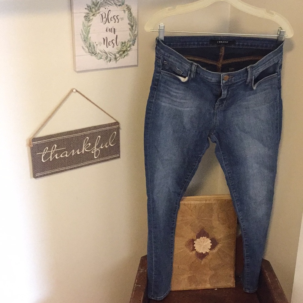 J Brand dynamic Capri